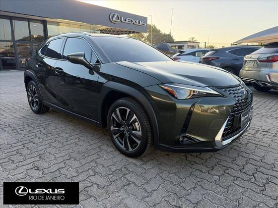 LEXUS UX 300h 2.0 VVT-I HYBRID CVT LEXUS UX 300h 2.0 VVT-I HYBRID CVT